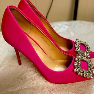 Elegant Pink Stiletto Heels with Crystal Embellishments